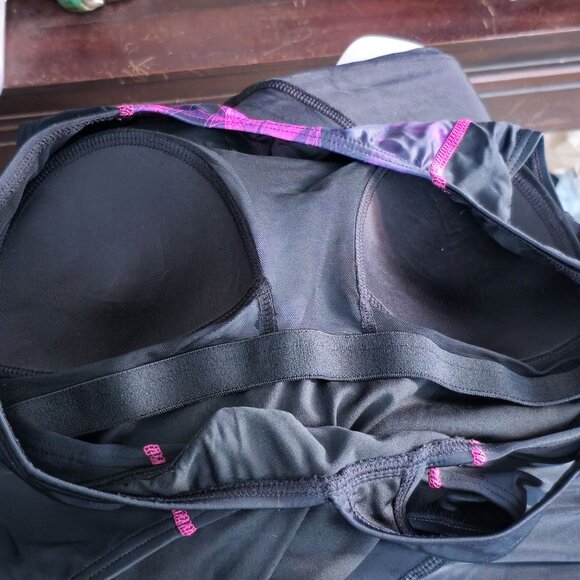 Charmo Womens One-Piece Athletic Swimsuit Med UPF 50+ Pink Geometric Design - Picture 3 of 9